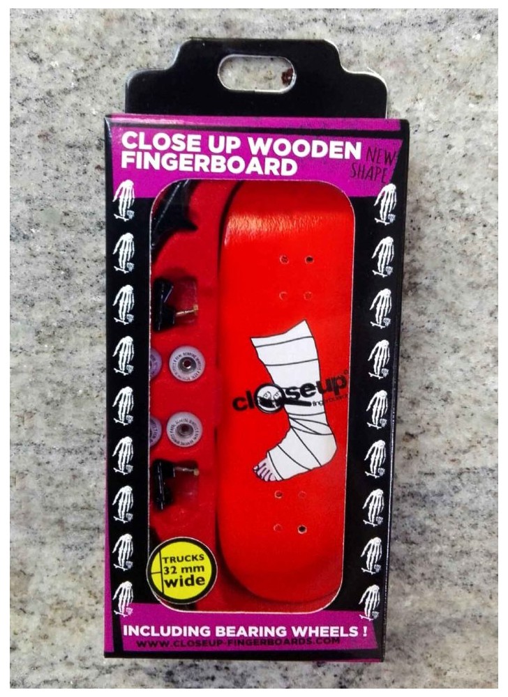 close up broken leg close up broken leg