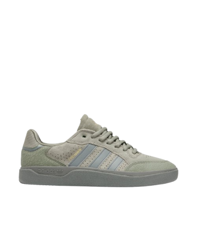 adidas tyshawn low daim grey adidas tyshawn low daim grey